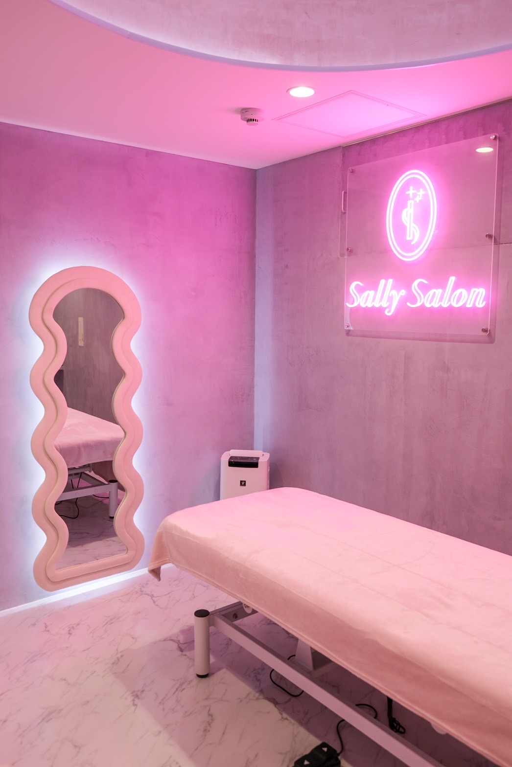 SallySalon_top_img2